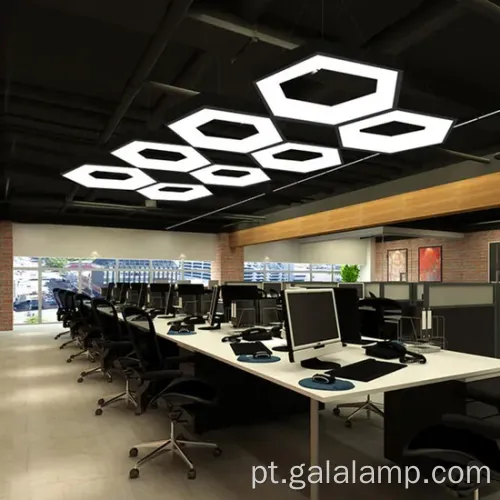 Os elegantes lustres de lustres liderados em preto e branco